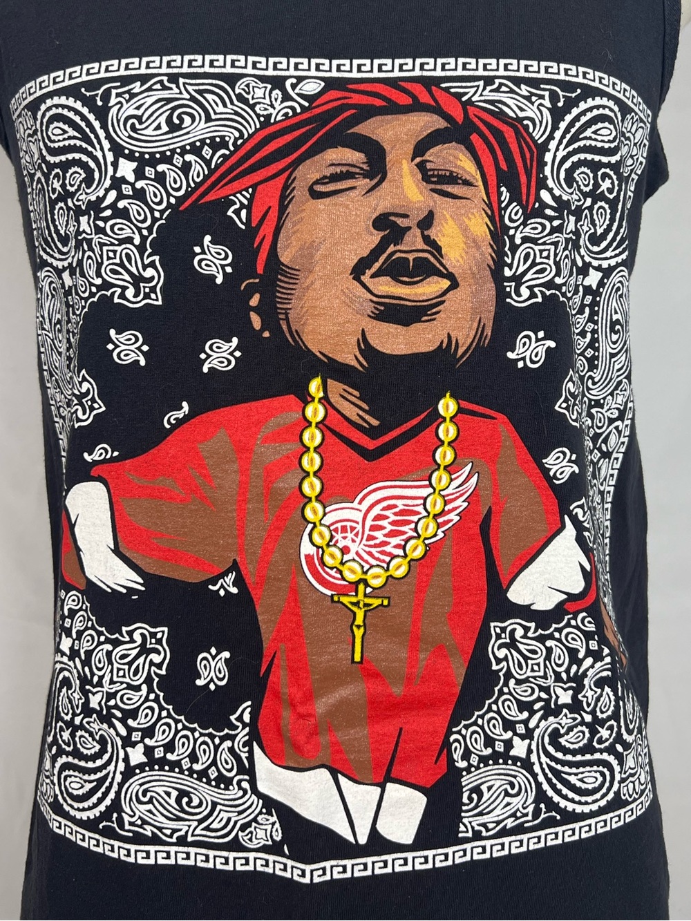 Vintage Tupac Graphic Tank Top with Bandana Artwork